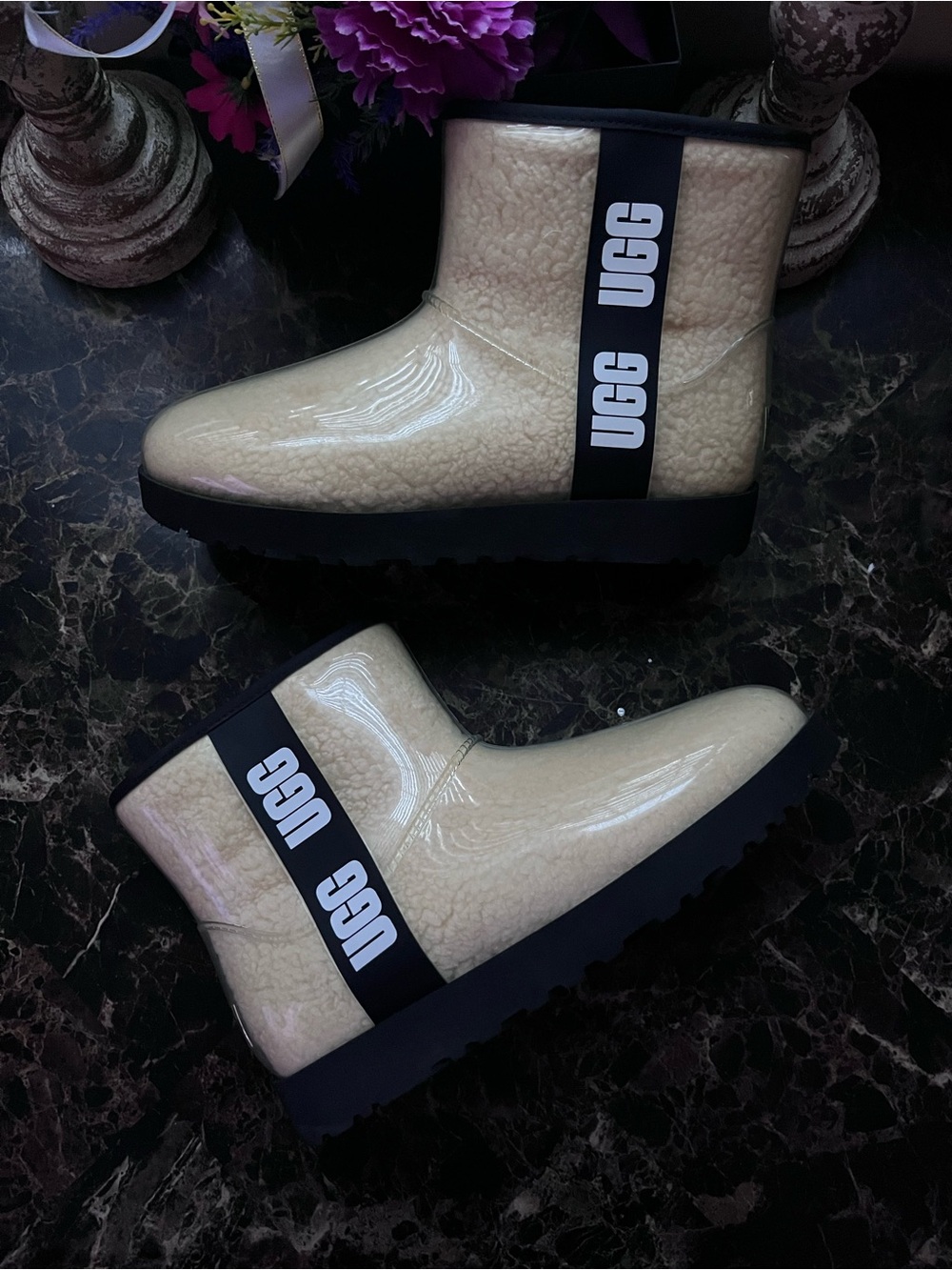 UGG Classic
Mini Waterproof
Fall-Winter Boots
Size 10 for Women
Natural Beige
